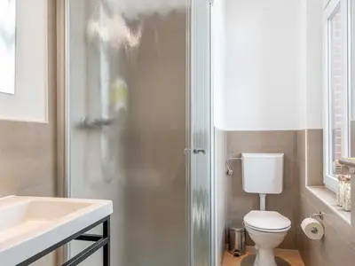Doppelzimmer für 2 Personen (13 m²) in Leer 9/9