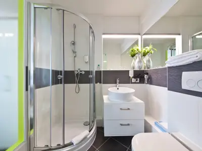 Queensize Badezimmer