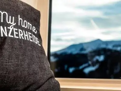 Doppelzimmer für 2 Personen (16 m²) in Lenzerheide/Lai 1/10