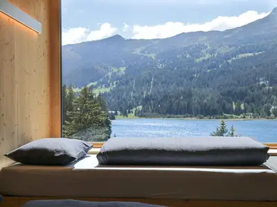 Doppelzimmer für 2 Personen (16 m²) in Lenzerheide/Lai 8/10