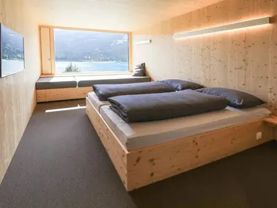 Doppelzimmer für 2 Personen (16 m²) in Lenzerheide/Lai 9/10