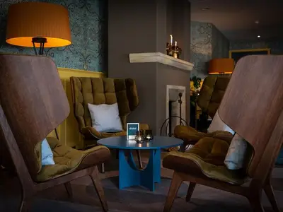 Doppelzimmer für 2 Personen (30 m²) in Lenzerheide/Lai 6/10