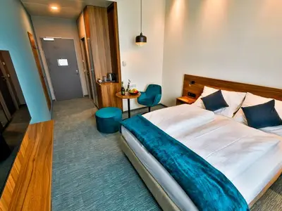 Doppelzimmer für 2 Personen (27 m²) in Lenzing 8/10