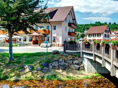 Doppelzimmer für 2 Personen (24 m²) in Lenzkirch 2/10