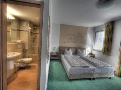 Doppelzimmer für 2 Personen (24 m²) in Lenzkirch 8/10