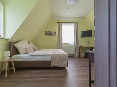 Doppelzimmer für 2 Personen (15 m²) in Lohr am Main 8/10