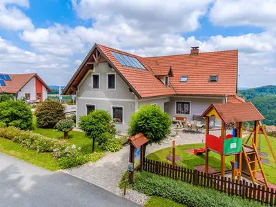 Doppelzimmer für 4 Personen (30 m²) in Loipersdorf bei Fürstenfeld 1/10