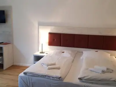 Doppelzimmer für 2 Personen (18 m²) in Lübben 9/10