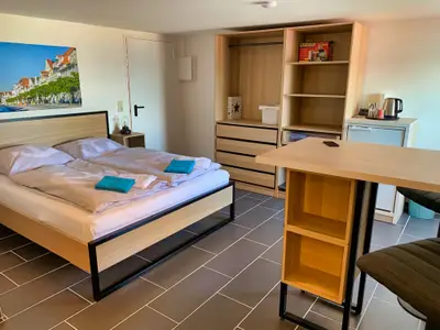Doppelzimmer für 2 Personen (25 m²) in Lübeck 1/7
