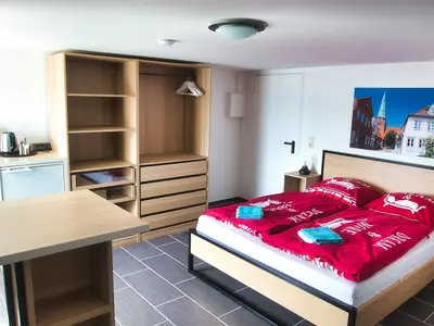 Doppelzimmer für 2 Personen (26 m²) in Lübeck 1/7