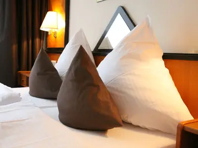 Doppelzimmer für 2 Personen in Luisenthal 8/9