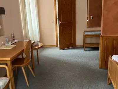 Doppelzimmer für 2 Personen (20 m²) in Mandelbachtal 6/7