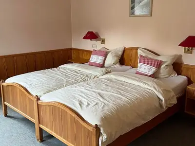 Doppelzimmer für 2 Personen (20 m²) in Mandelbachtal 4/7