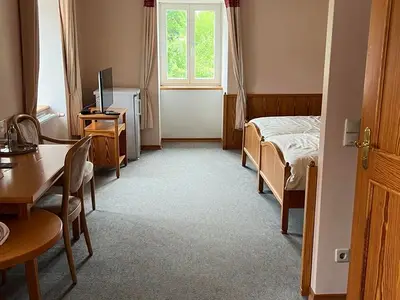 Doppelzimmer für 2 Personen (20 m²) in Mandelbachtal 5/7
