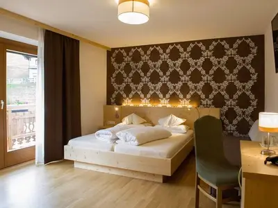 Doppelzimmer für 2 Personen (30 m²) in Maria Luggau 10/10
