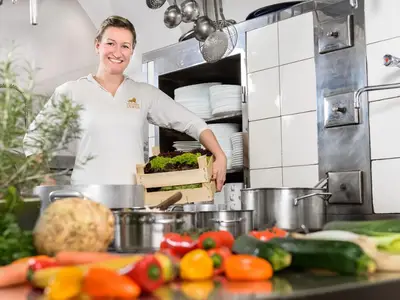 zum-goldenen-loewen-kuechenarbeit