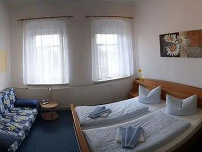 Doppelzimmer für 2 Personen (20 m²) in Marienberg 8/10