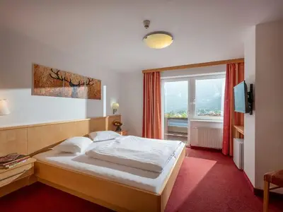 Doppelzimmer für 2 Personen (18 m²) in Maurach am Achensee 3/10