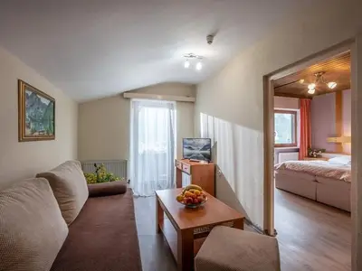 Doppelzimmer für 2 Personen (18 m²) in Maurach am Achensee 9/10