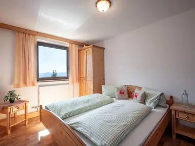 Doppelzimmer für 2 Personen (15 m²) in Maurach am Achensee 9/10
