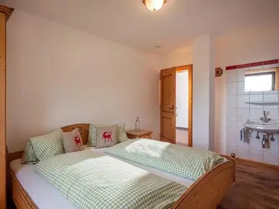 Doppelzimmer für 2 Personen (15 m²) in Maurach am Achensee 10/10