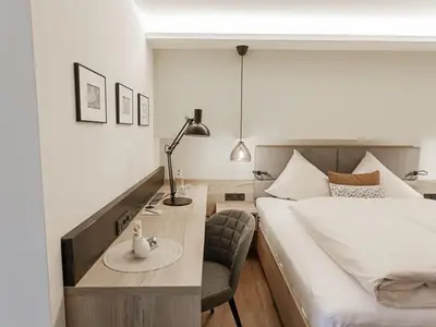 Doppelzimmer für 2 Personen (29 m²) in Maurach am Achensee 2/10