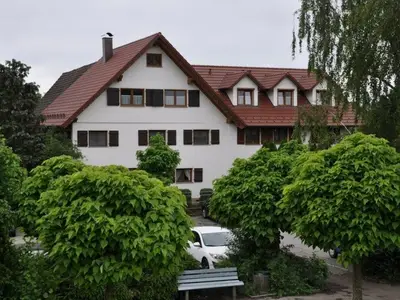 Doppelzimmer für 2 Personen (15 m²) in Meckenbeuren 1/10