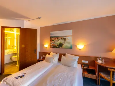 Doppelzimmer für 2 Personen in Meckenbeuren 2/8