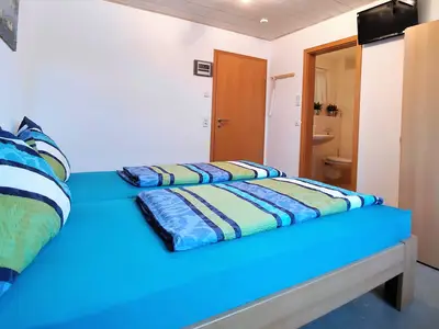 Doppelzimmer für 2 Personen (15 m²) in Meckenbeuren 3/10