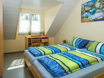 Doppelzimmer für 2 Personen (15 m²) in Meckenbeuren 5/10