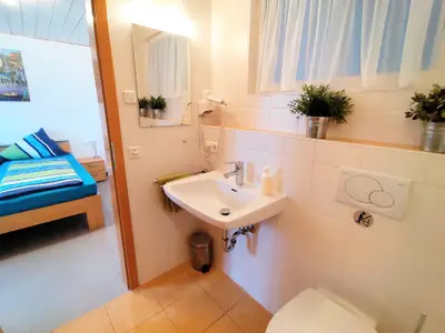 Doppelzimmer für 2 Personen (15 m²) in Meckenbeuren 6/10