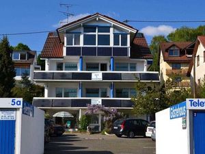 23435824-Doppelzimmer-2-Meersburg-300x225-0