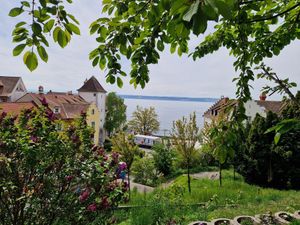 23669982-Doppelzimmer-3-Meersburg-300x225-1