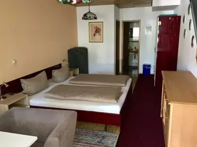 Doppelzimmer für 2 Personen (19 m²) in Meersburg 8/10