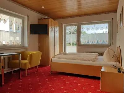 Doppelzimmer für 2 Personen (19 m²) in Meersburg 8/10