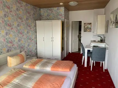 Doppelzimmer für 2 Personen (18 m²) in Meersburg 9/10