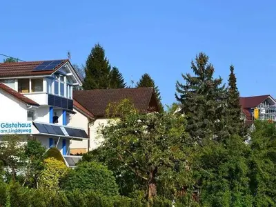 Doppelzimmer für 2 Personen (16 m²) in Meersburg 3/10