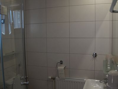 Badezimmer mit WC Doppelzimmer Terasse