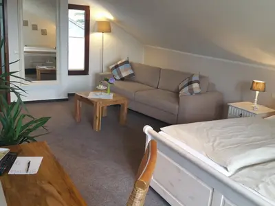 Photo, INSIDE, OUTSIDE