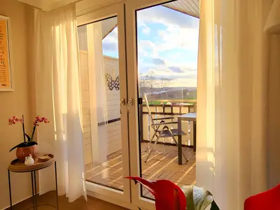 Photo, INSIDE, OUTSIDE