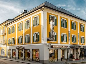 23456220-Doppelzimmer-1-Mondsee-300x225-4