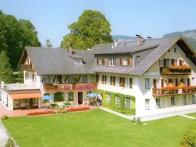 Doppelzimmer für 2 Personen (20 m²) in Mondsee 1/9