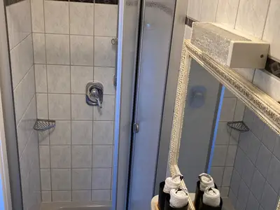 INSIDE, BATHROOM