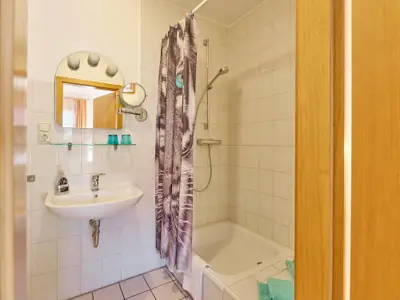 Doppelzimmer: Bad