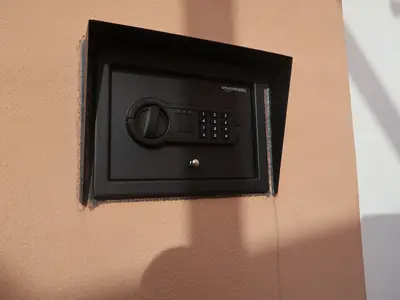 LUXUS Hostel Rabe Schlüsseltresor