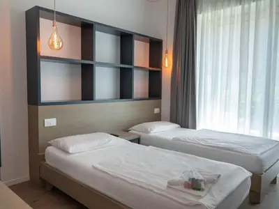 Doppelzimmer für 2 Personen (21 m²) in Nago-Torbole 2/4