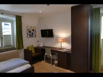 Doppelzimmer für 2 Personen in Neubeuern 3/6