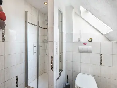INSIDE, BATHROOM