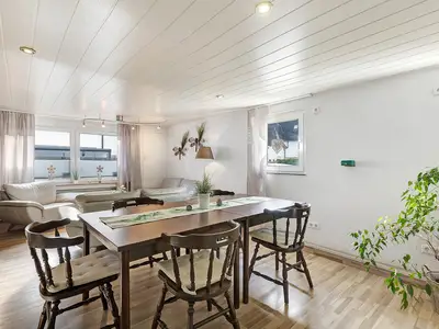 Photo, INSIDE, OUTSIDE