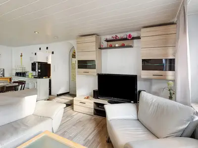 Photo, INSIDE, OUTSIDE